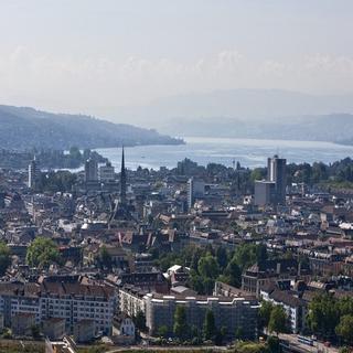 Le boom démographique de plusieurs régions suisses préoccupent certains politiques. [Alessandro della Bella - Keystone]