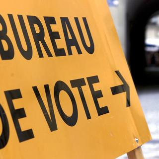 BUREAU DE VOTE LAUSANNE [Keystone - Fabrice Coffrini]