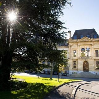 Le bâtiment principal de l'Université de Neuchâtel. [Jean-Christophe Bott - Keystone]
