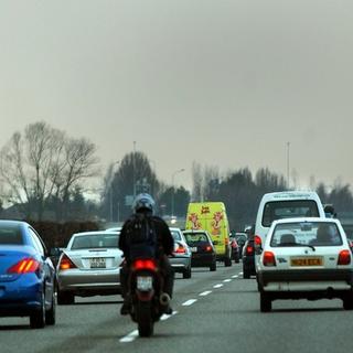 Genève se bat pour tenter d'obtenir l'élargissement de son autoroute de contournement (image d'illustration). [Laurent Gillieron - Keystone]