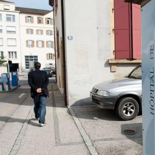 Les employés licenciés par l'Hôpital de la Providence à Neuchâtel jugent leur licenciement abusif. [Sandro Campardo - Keystone]