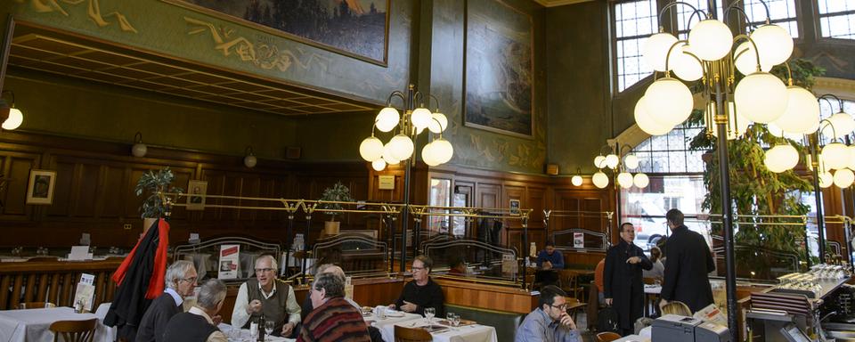 Le Buffet de la gare de Lausanne, photographié ce mercredi 2 décembre 2015, deux mois avant le début des travaux. [Keystone - Jean-Christophe Bott]