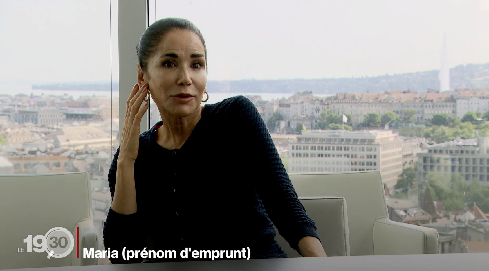 Maria (prénom d'emprunt) témoigne dans le 19h30 de la RTS. [RTS]