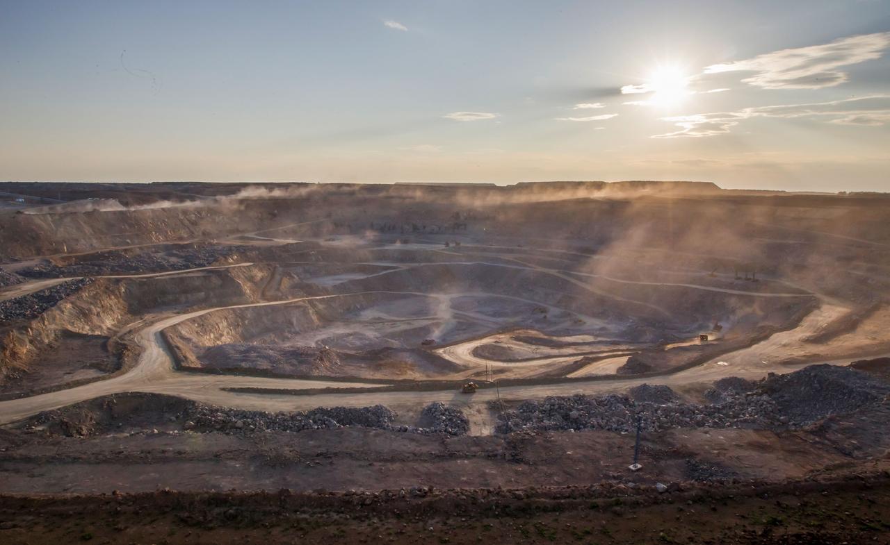 Vue générale de la mine d’or à ciel ouvert d’Altyntau à l’extérieur de la ville de Kokshetau, dans le nord du Kazakhstan, le 13 juin 2013. [Reuters - Shamil Zhumatov]