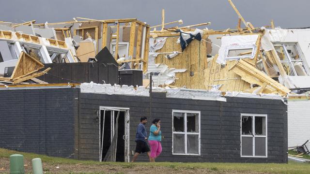 Une maison endommagée après le passage d'une tornade près d'Omaha (Nebraska), le vendredi 26 avril 2024. [KEYSTONE - CHRIS MACHIAN]