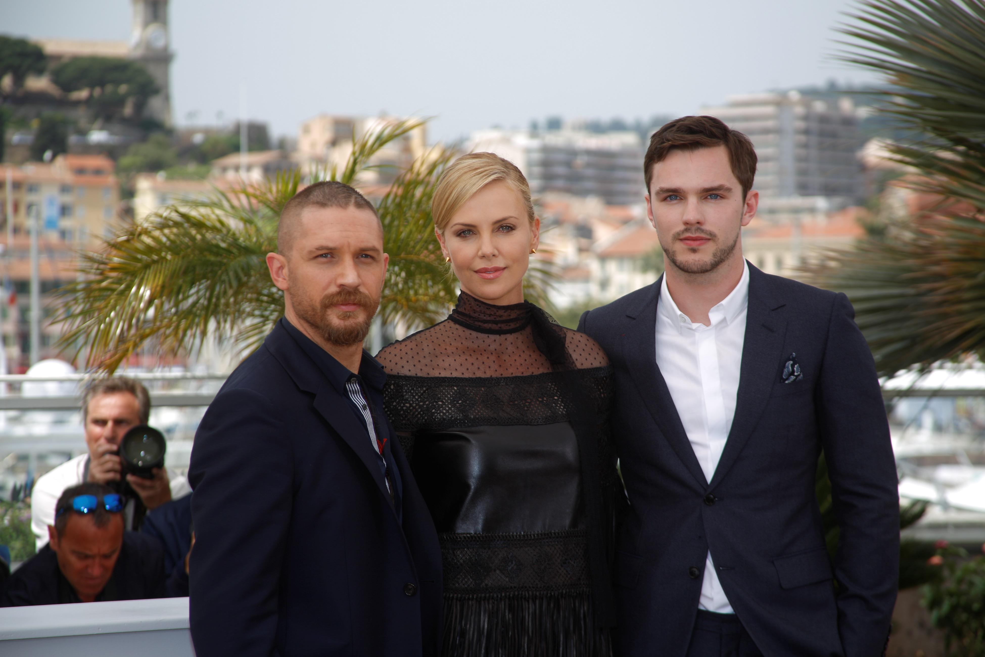 Tom Hardy, Charlize Theron et Nicholas Hoult à Cannes pour la première mondiale de Mad Max : Fury Road [HUBERT BOESL / DPA / dpa Picture-Alliance/AFP - HUBERT BOESL]