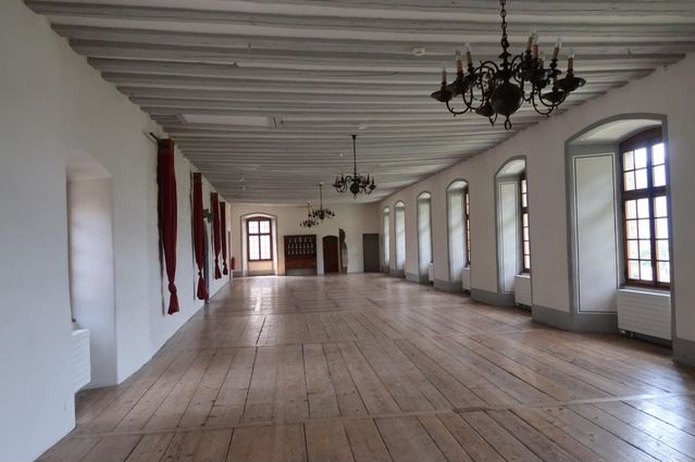 Salle vide du château d'Aigle, pouvant être louée. [Swissinfo.ch]