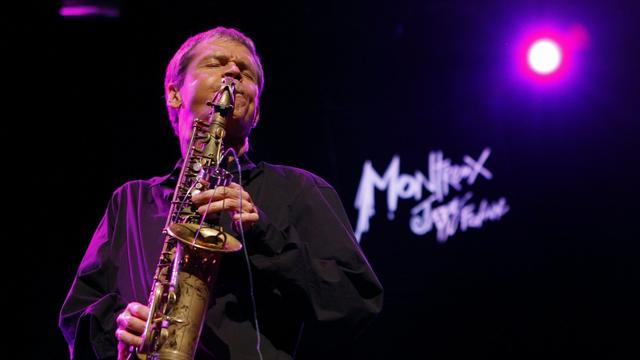 Le saxophoniste américain David Sanborn au Montreux Jazz Festival [KEYSTONE - JEAN-CHRISTOPHE BOTT]