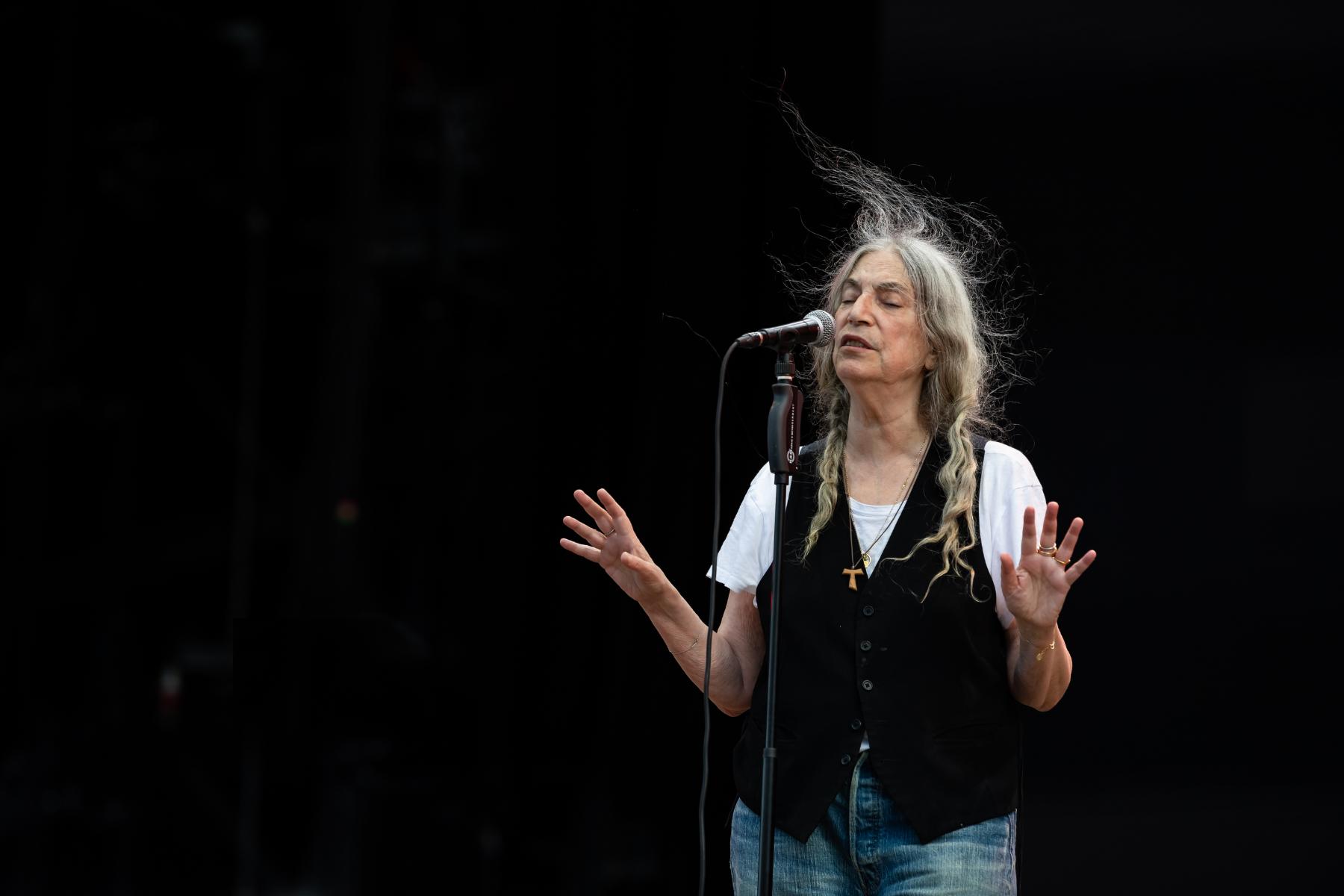 La chanteuse américaine Patti Smith sur la Grande scène du Paléo Festival de Nyon, le 23 juillet 2024. [Paléo 2024 - Lionel Flusin]