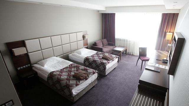 L'hôtellerie suisse a eu plus de difficultés à remplir ses chambres. [Czarek Sokolowski]
