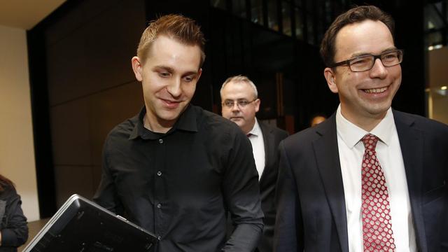 La justice européenne a donné raison au juriste autrichien Max Schrems (à gauche).