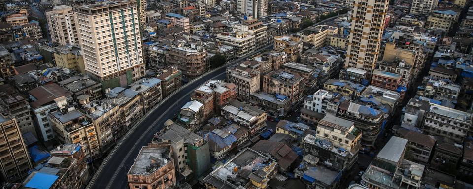 Les rues de Bombay sont vides à cause du confinement. [EPA - Divyakant Solanki]