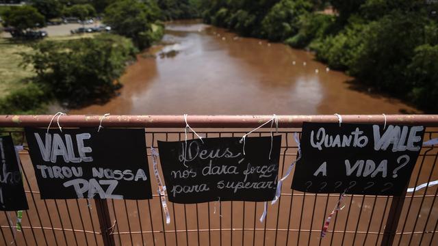 Un an après la tragédie, 259 corps ont été retrouvés dans l'océan de boue toxique qui s'est formée à la suite de la rupture du barrage. Les recherches se poursuivent. [AFP - DOUGLAS MAGNO]