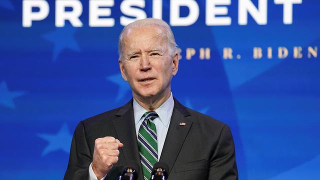 Joe Biden promet de signer une série de décrets dès mercredi [Reuters - Kevin Lamarque]