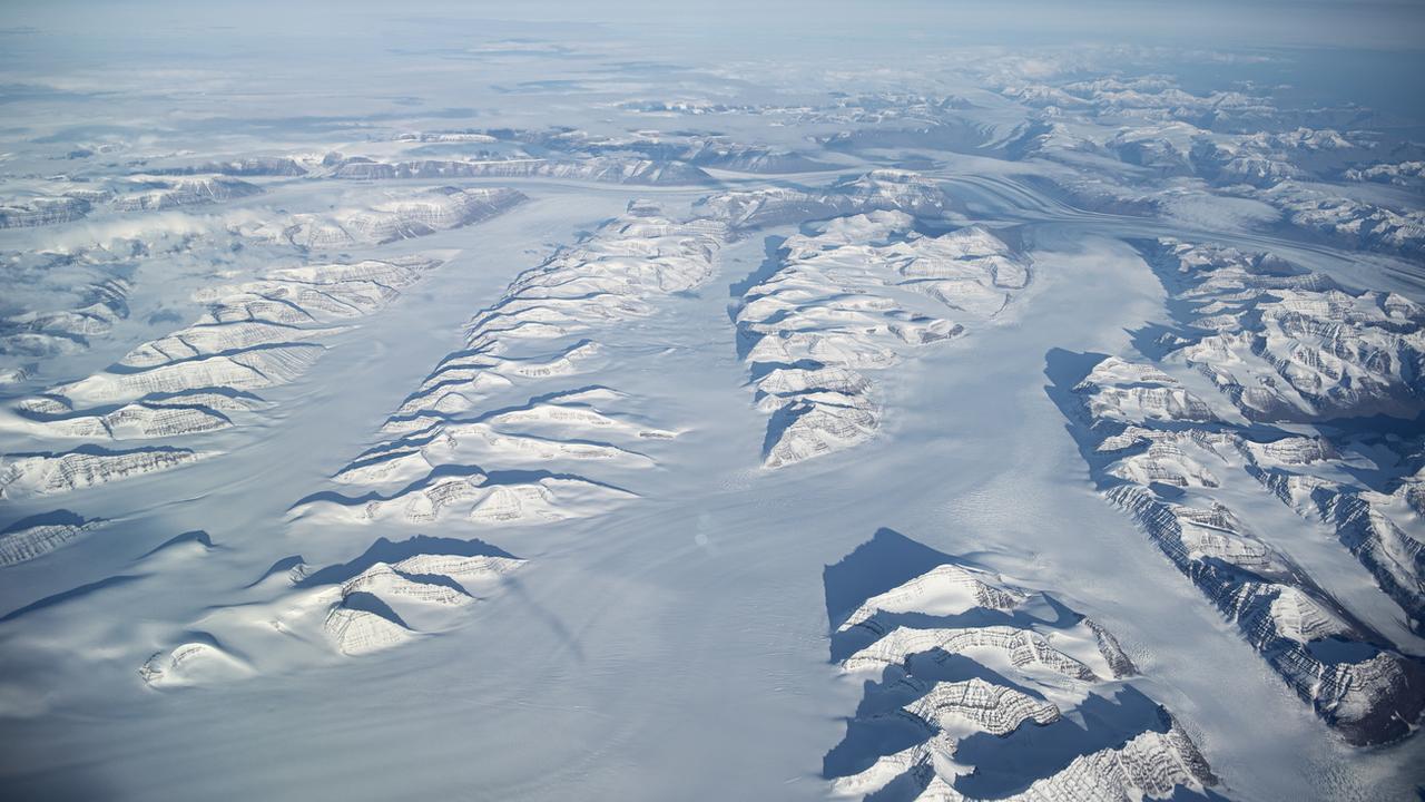 Le Groenland enregistre actuellement des températures de 20 à 30 degrés supérieures aux normales. [Keystone/EPA - Ida Guldbaek Arentsen]