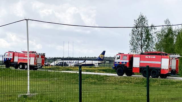 Un opposant biélorusse arrêté après que son avion a dû atterrir en urgence à Minsk [AFP - TASS news agency]