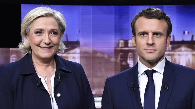 Marine Le Pen et Emmanuel Marcon lors du débat présidentiel de 2017. [Pool Photo via AP - Eric Feferberg]