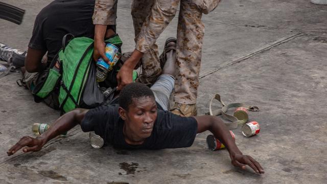 A Haïti, violences et vastes pillages, dont celui d'un entrepôt alimentaire de l'ONU [Anadolu Agency - Georges Harry Rouzier]