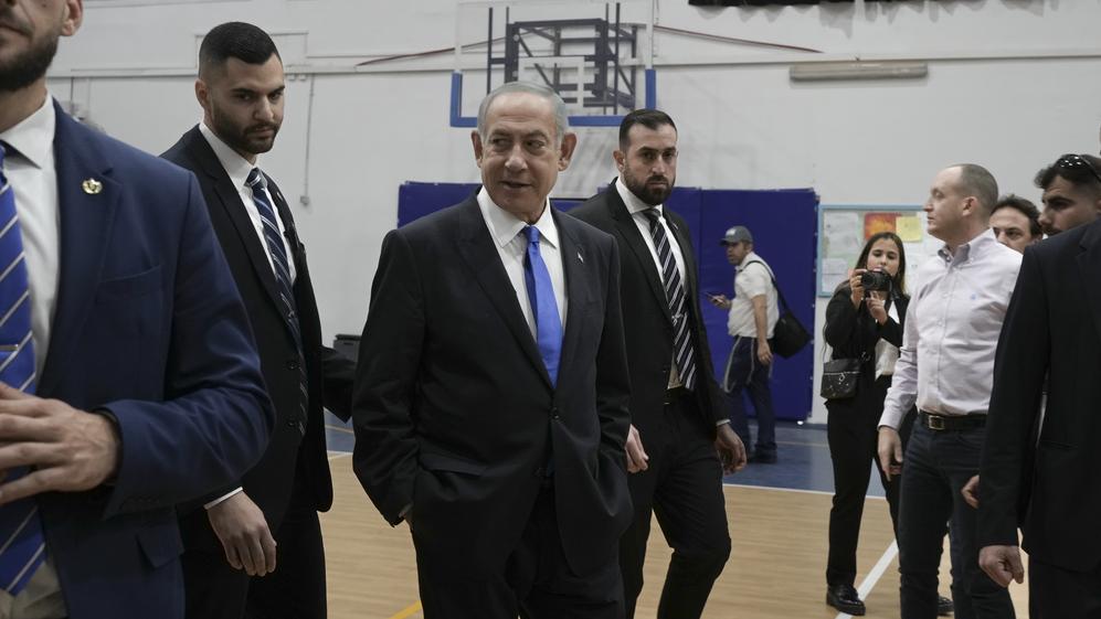 Benyamin Netanyahou bien placé pour revenir au pouvoir, selon les premiers sondages [AP Photo - Maya Alleruzzo]