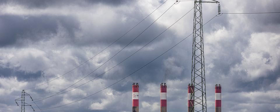 L'hiver 2023-2024 sera "plus difficile encore" pour la Suisse face au risque de pénurie d'énergie, avertit le directeur de l'Office fédéral de l'énergie (OFEN). [AFP - JODY AMIET]