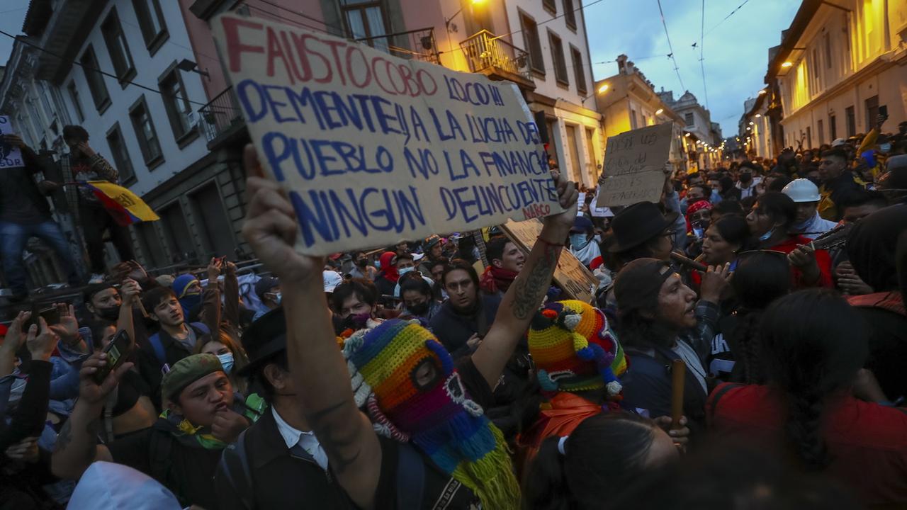 Le président de l'Équateur a décrété l'état d'urgence dans trois provinces après des protestations contre la hausse des prix. [EPA - Jose Jacome]