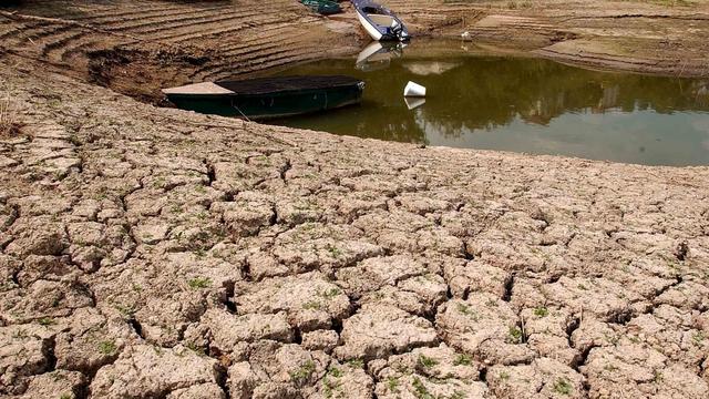 Les vagues de chaleur vont devenir toujours plus fréquentes et intenses, rendant des régions du monde inhabitables. [KEYSTONE - SANDRO CAMPARDO]