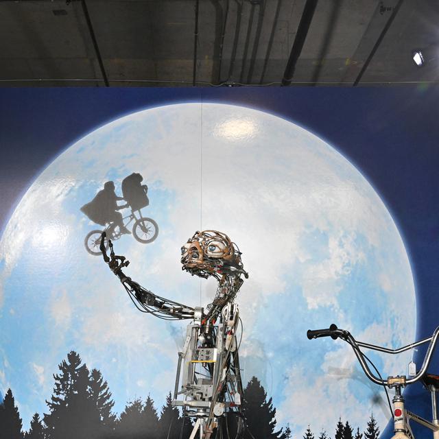 La marionnette originale d'E.T. du film "E.T. l'extra-terrestre" de Steven Spielberg (1982), exposé chez Julien's Auctions à Beverly Hills [AFP - FREDERIC J. BROWN]