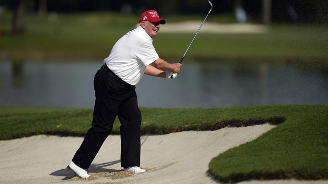 Enquête fiscale du Congrès sur Donald Trump momentanément suspendue. [AP Photo - Rebecca Blackwell]