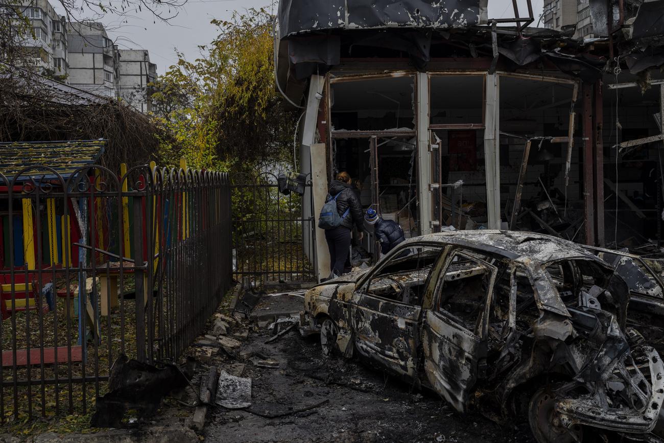 Quinze civils ont été tués à Kherson dans un bombardement russe. [AP Photo - Bernat Armangue]