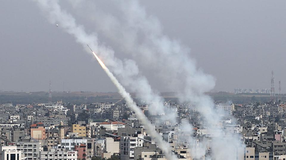 Des roquettes tirées de la bande de Gaza vers Israël. (image d'illustration). [AFP - MUSTAFA HASSONA]