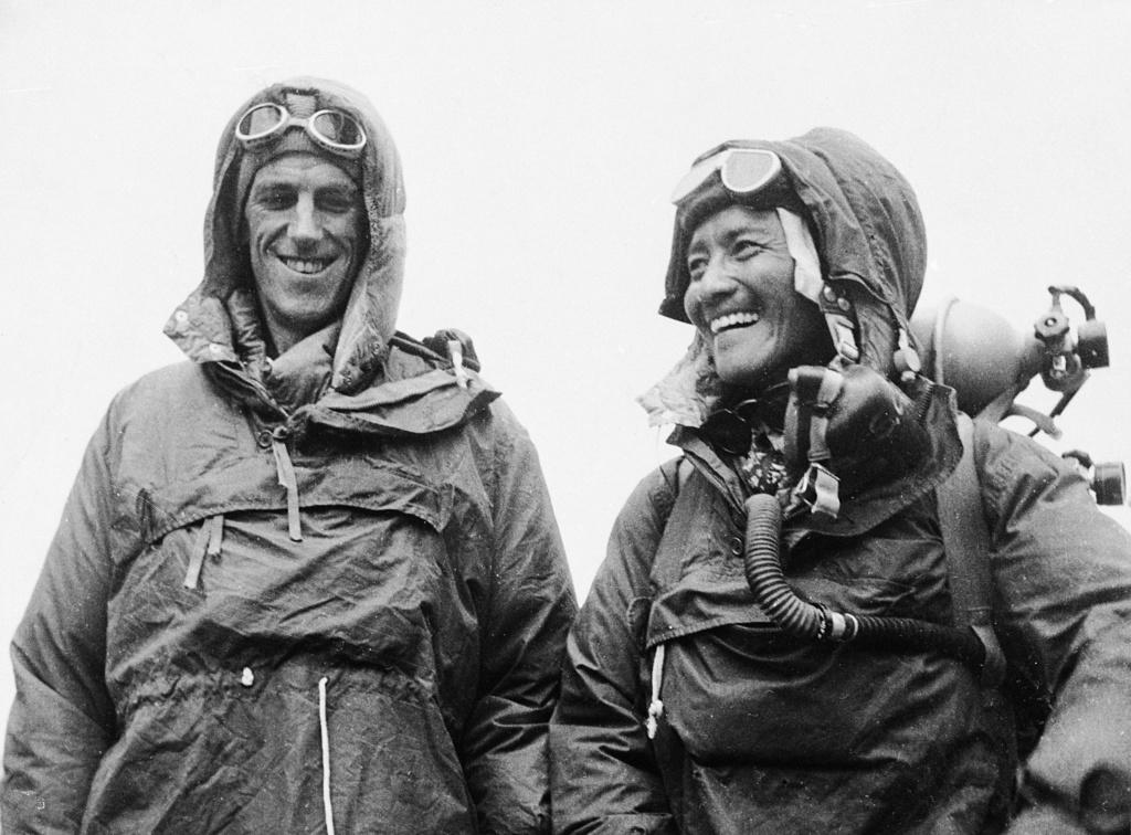 Sir Edmund Hillary et Tenzing Norgay Sherpa, les premiers hommes à avoir gravi l'Everest. [Keystone - STR]