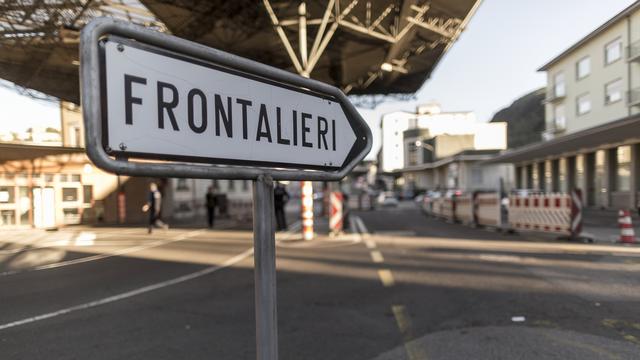 Le nouvel accord sur les frontaliers a été définitivement accepté mercredi par le Parlement italien. [KEYSTONE - Gaetan Bally]