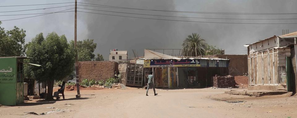 Au Soudan, les combats font rage et les appels aux armes se multiplient. [AP Photo - Marwan Ali]