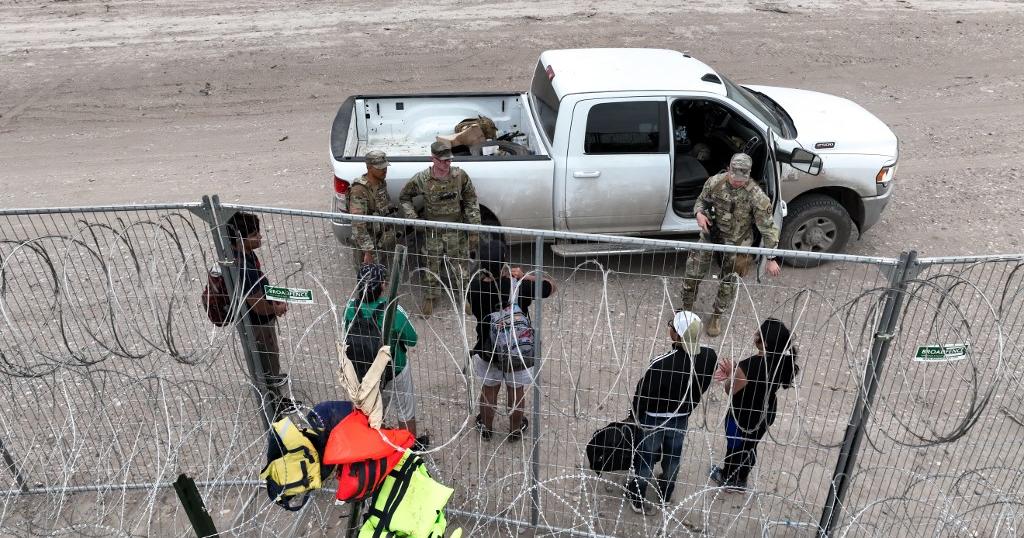 En la frontera con México, Donald Trump y Joe Biden se pronuncian sobre la cuestión de la inmigración – rts.ch