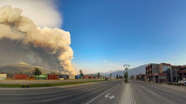 A Jasper, au Canada, les dégâts sont considérables, les autorités parlant de 30% à 50% de la ville détruite par les flammes. [AFP - JASPER NATIONAL PARK]