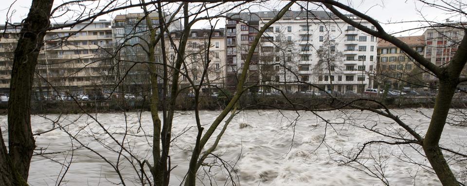 Beaucoup de micropolluants sont déversés dans l'Arve. [Keystone - Salvatore Di Nolfi]