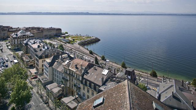 Le texte demande qu'un passage de deux mètres de large soit garanti le long des lacs. [Gaetan Bally]