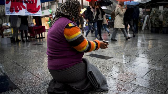 L'interdiction de la mendicité pourra entrer en vigueur dans le canton de Vaud. [Keystone - Jean-Christophe Bott]