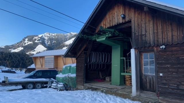 A Château d’Oex, les installations des Monts Chevreuils sont à l'arrêt depuis 2003 et doivent être démantelées [RTS - Guillaume Rey]