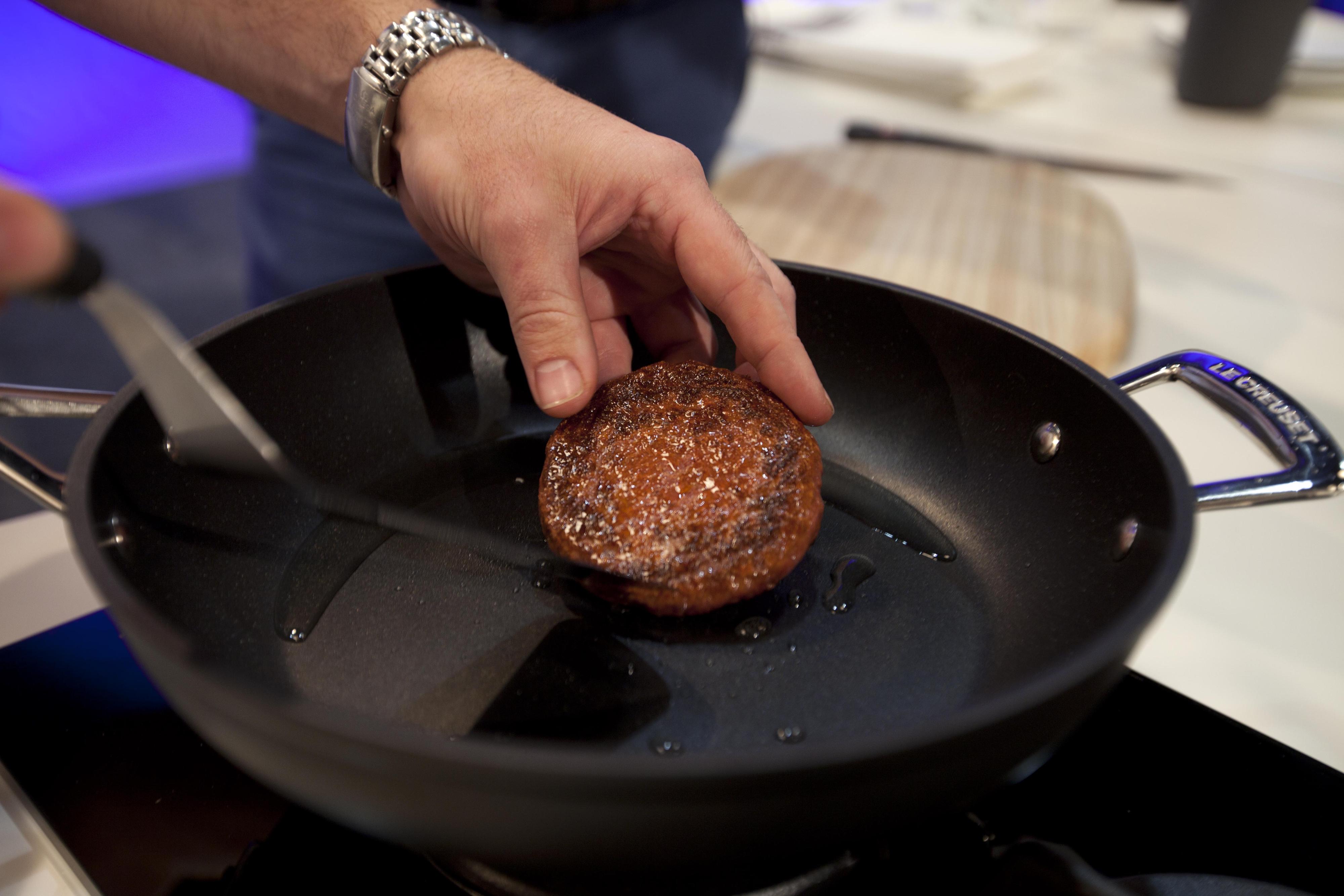 Le steak in vitro présente un aspect très comparable à celui d'un steak ordinaire. [CulturedBeef.net - David Parry / PA Wire]