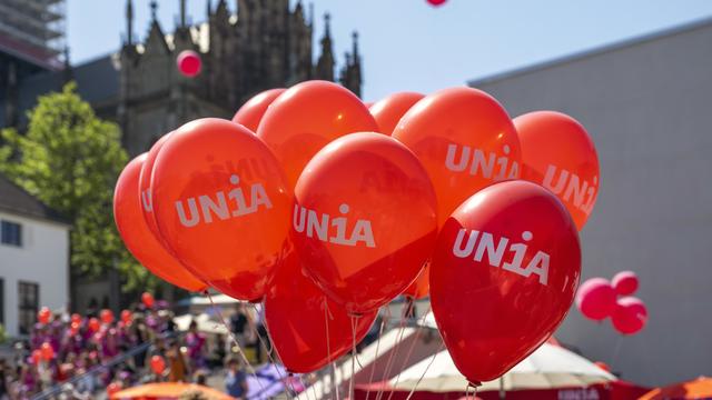 Unia annonce préparer une offensive sur la question salariale pour cet automne [Keystone - Georgios Kefalas]