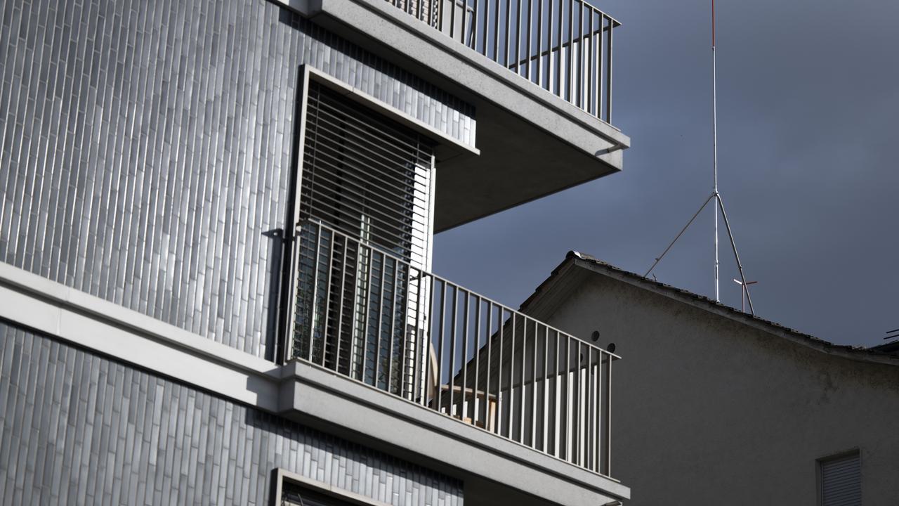 Vue sur un lotissement immobilier dans le quartier de Wipkingen, à Zurich. [KEYSTONE - CHRISTIAN BEUTLER]