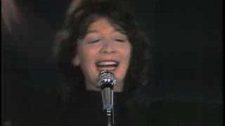 La chanteuse française Juliette Gréco fête ses 75 ans