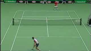 Federer s'adjuge facilement l'Open d'Australie face à Marat Safin