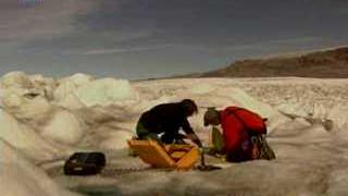 Groenland: une équipe scientifique s'inquiète de la rapide fonte des glaciers