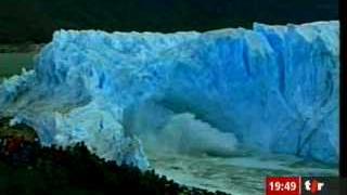 Fonte inexorable du "Perito Moreno", un glacier de Patagonie