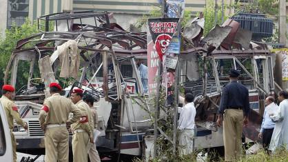 Un nouvel attentat meurtrier frappe un bus au Pakistan