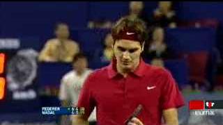 Tennis / Masters Cup (Shangaï): Roger Federer qualifié pour la finale en laminant son éternel rival Rafael Nadal (6-4,6-1)