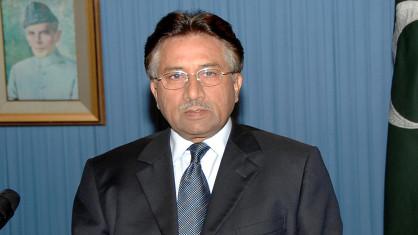 Le président Musharraf justifie l'état d'urgence décrété samedi