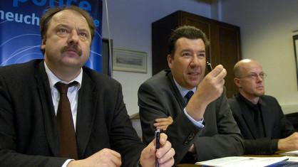 Jean Studer, André Duvillard et Olivier Gueniat devant la presse